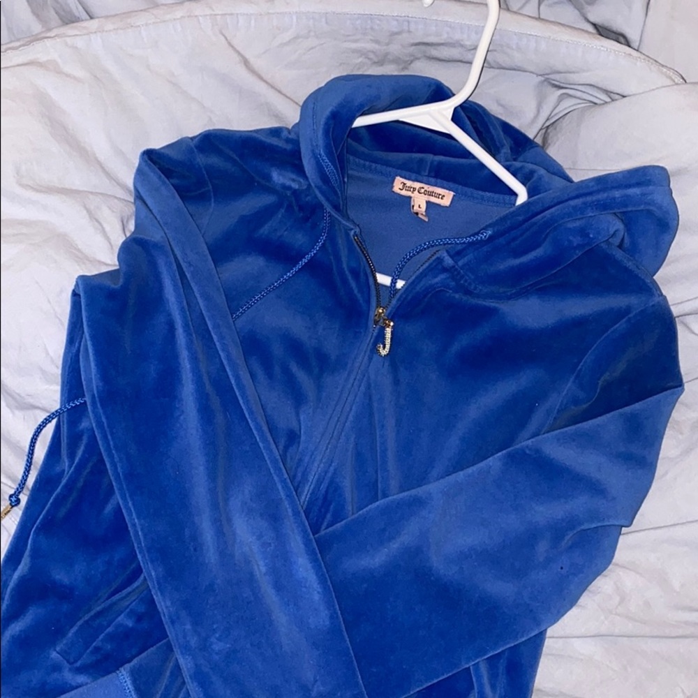 Juicy Couture Zip Up Swetaer